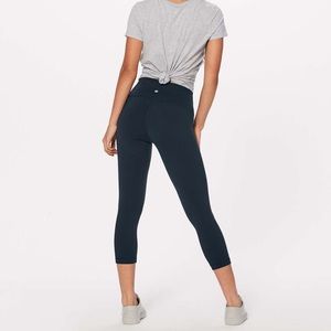 NWT Lululemon Wunder Under Crop Sz 4